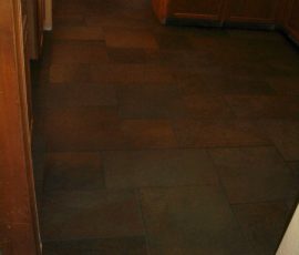 Porcelain slate tile floor with Ditra